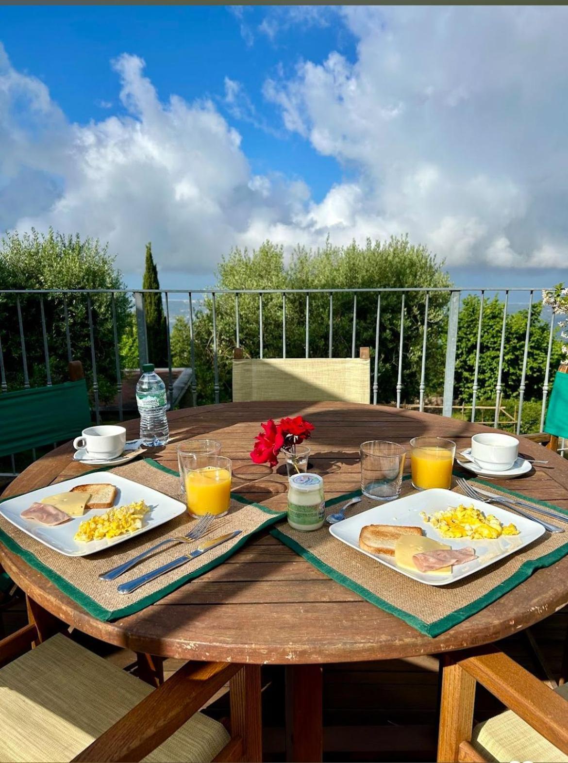 La Terrazza Sulla Versilia Pietrasanta Esterno foto